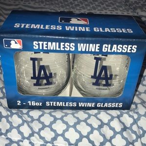 Stemless wine glasses